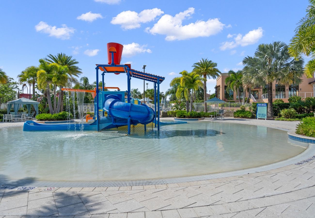 Villa en Kissimmee - Splendid Villa Solara  6Bed/5Bath/Pool/Jacuzzi/18 Min From Disney