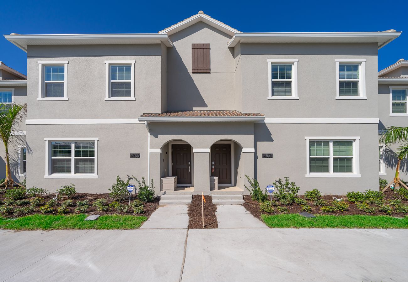 Casa adosada en Kissimmee - Pretty Townhouse 4Bed/3Bath/Pool/5Min Disney