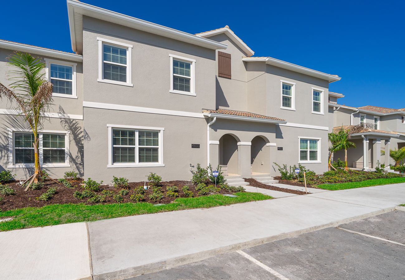 Casa adosada en Kissimmee - Pretty Townhouse 4Bed/3Bath/Pool/5Min Disney