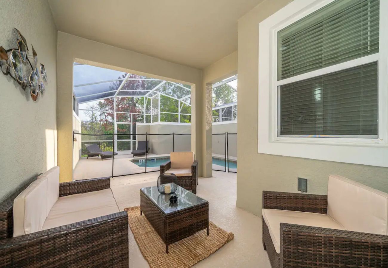 Townhouse in Champions Gate - Wonderful Townhouse 4Beds/3Bath/Pool/18Min From Disney